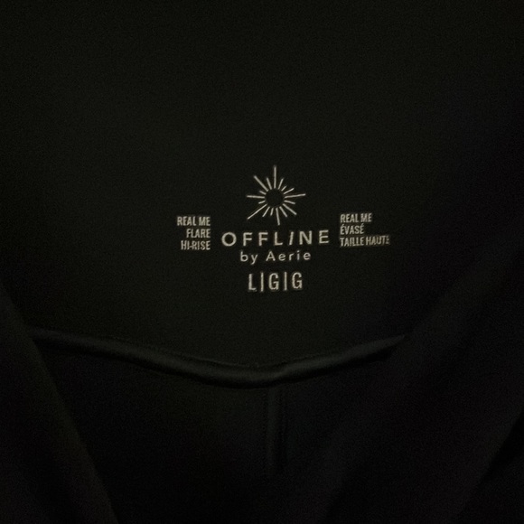 black aerie cross over flare leggings - Picture 3 of 4